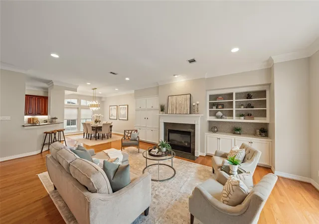 Homes for sale in West University Place, TX | 2708 Wroxton Rd, West University Place, TX 77005 | MLS# 58245937
