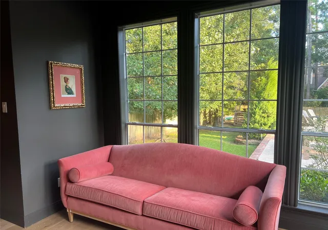 Photo 4 of Sale Pending at 51 N Wooded Brk Cir, Spring, TX 77382 | MLS# 89141584 | Listing updated on 2026-09-08
