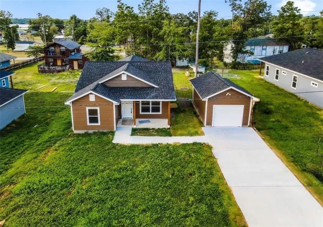 1st image of 220 Red Bud Ln, Onalaska, TX 77360 | MLS# 32199612