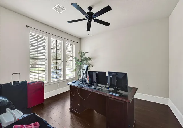 Photo 3 of Sale Pending at 4315 Walden Terrace Ln, Humble, TX 77396 | MLS# 91630467 | Listing updated on 2026-09-08