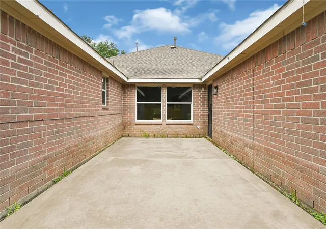Homes for sale in Rosharon, TX | 5505 Savannah Woods Ln, Rosharon, TX 77583 | MLS# 22249753