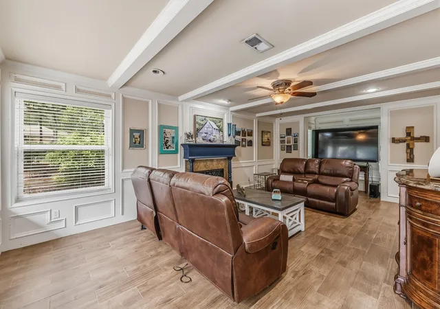 Photo 4 of Single family home for sale at 30 Royal Dalton Cir, Conroe, TX 77304 | MLS# 51835403 | Listing updated on 2026-06-27