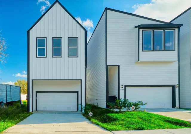 1st image of 5324 Rue St, Houston, TX 77033 | MLS# 28504023