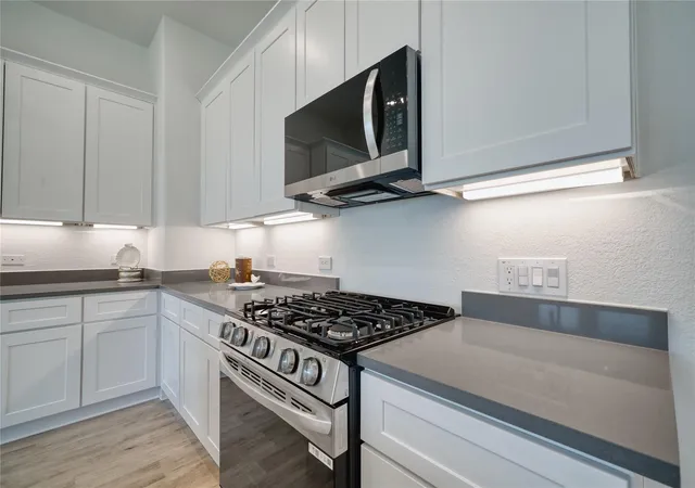 5th image of 5324 Rue St, Houston, TX 77033 | MLS# 28504023