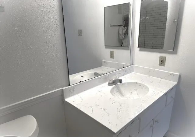 2nd image of 2824 S Bartell Dr, Houston, TX 77054