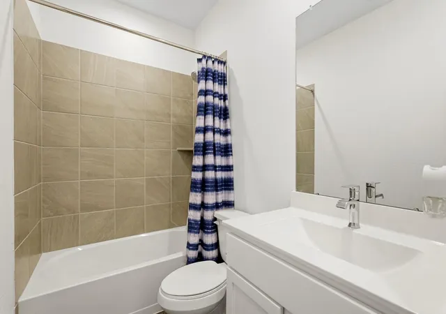 Photo 4 of Single family home for sale at 17946 Sommerset Fls Ln, Crosby, TX 77532 | MLS# 59925502 | Listing updated on 2026-09-11