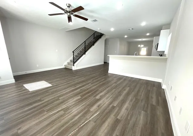 4th image of 1118 5Th Ave N, Texas City, TX 77590 | MLS# 47501117
