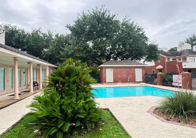2nd image of 1103 Dulles Ave, Stafford, TX 77477