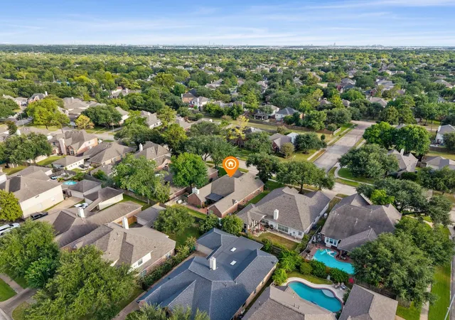 Photo 3 of Single family home for sale at 9414 Skipping Stone Ln, Houston, TX 77064 | MLS# 37600240 | Listing updated on 2026-09-22
