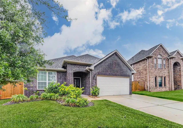 Homes for sale in Brookshire, TX | 32823 River Chase Dr, Brookshire, TX 77423 | MLS# 33665105