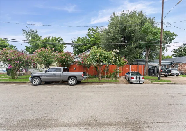 Photo 1 of Single family home for sale at 1507 Luzon St, Houston, TX 77009 | MLS# 20900096 | Listing updated on 2026-07-12