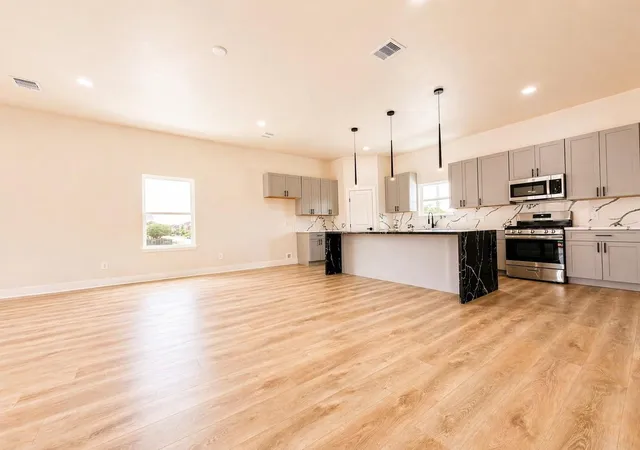 3rd image of 9716 Kapri Ln, Houston, TX 77025 | MLS# 82630608