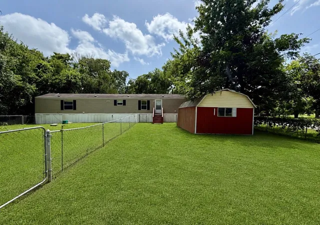 Photo 40 of Sale Pending at 102 Western Way, Angleton, TX 77515 | MLS# 57029494 | Listing updated on 2026-10-04