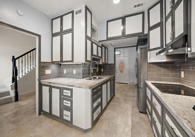 3rd image of 7447 Cambridge St #117, Houston, TX 77054 | MLS# 12367999