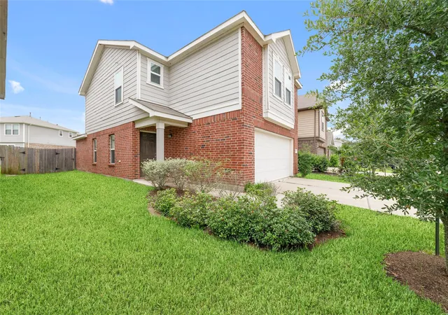 Photo 2 of Single family home for sale at 5319 Rose Trellis St, Katy, TX 77493 | MLS# 8998509 | Listing updated on 2026-08-17