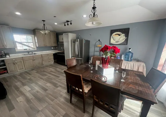 4th image of 221 Calloway St, Houston, TX 77029 | MLS# 65202960