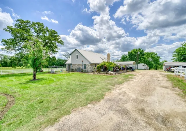 Homes for sale in Madisonville, TX | 1681 Union Rd, Madisonville, TX 77864 | MLS# 16000060