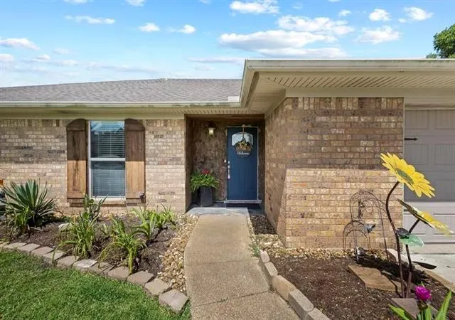 3rd image of 626 Suncrest, Orange, TX 77630 | MLS# 40821926