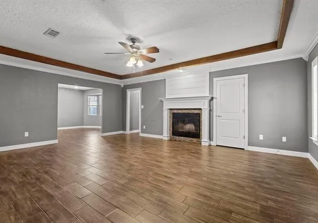 5th image of 626 Suncrest, Orange, TX 77630 | MLS# 40821926