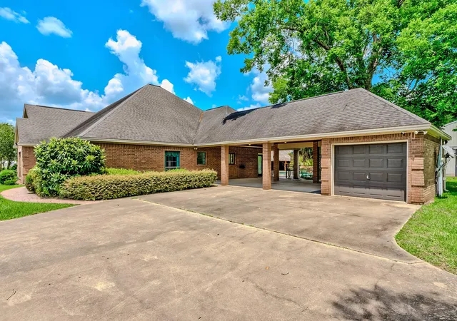 Homes for sale in Vidor, TX | 5200 N Main St, Vidor, TX 77662 | MLS# 62888861