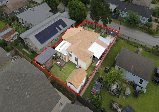 Photo 2 of Single family home for sale at 1205 Armstead St, Houston, TX 77009 | MLS# 71455189 | Listing updated on 2026-08-31