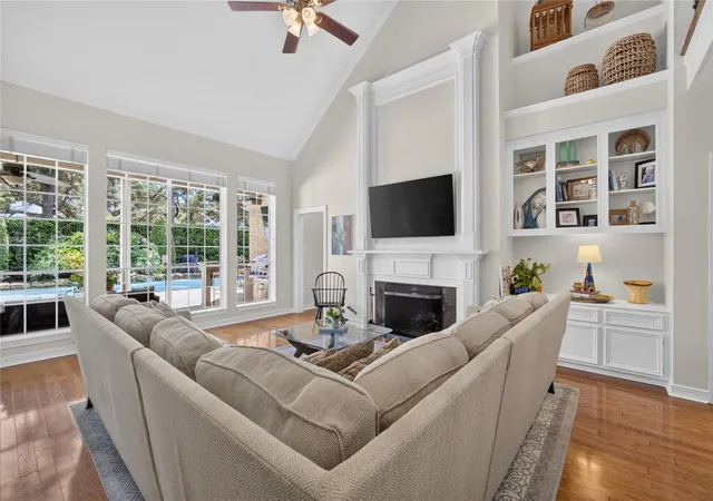 image of 4334 Sweet Cicely Ct, Houston, TX 77059 | MLS# 40390956