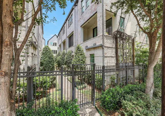 Photo 1 of Single family home for sale at 4045 Leeland St, Houston, TX 77023 | MLS# 66004526 | Listing updated on 2026-08-29