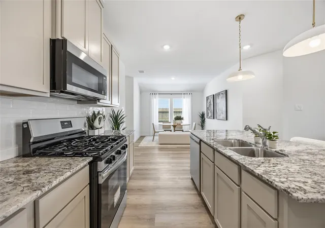 Photo 2 of Sale Pending at 5202 Greengrass Willow Way, Houston, TX 77048 | MLS# 45481876 | Listing updated on 2026-08-31
