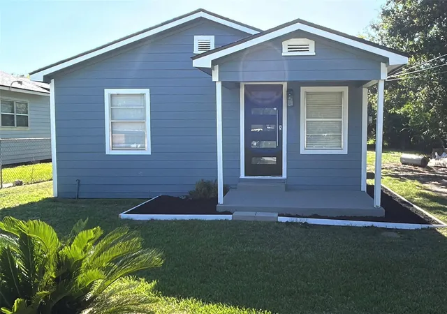 Photo 1 of Sale Pending at 7909 Hoffman St, Houston, TX 77016 | MLS# 73039247 | Listing updated on 2026-09-17