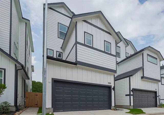1st image of 8928 Covenant Pl, Houston, TX 77055 | MLS# 31556655
