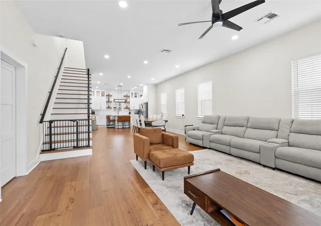 2nd image of 630 S Railroad Ave, Shepherd, TX 77371 | MLS# 79501923