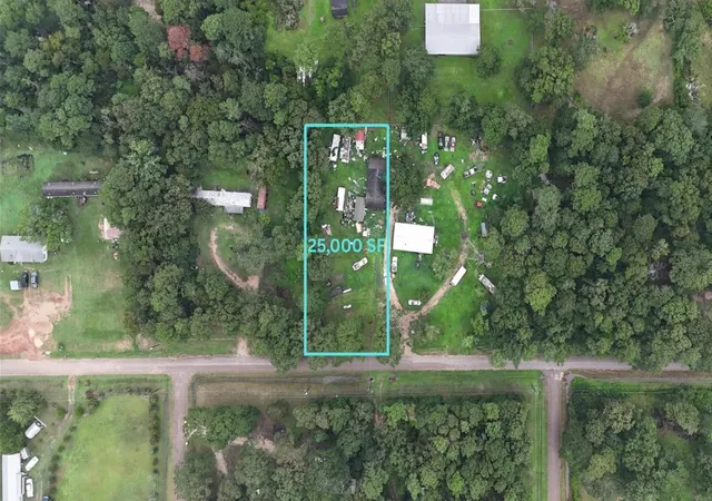 2nd image of 15606 Firewood Dr, Conroe, TX 77303 | MLS# 46988968