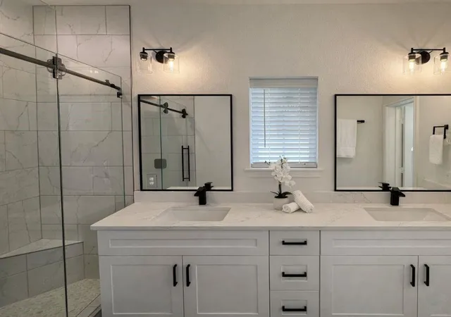 6th image of 1855 East Lake Dr, Huntsville, TX 77340 | MLS# 70269664