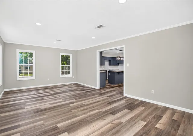 Photo 2 of Single family home for sale at 328 Sunset Blvd, Lufkin, TX 75904 | MLS# 14341351 | Listing updated on 2026-07-19