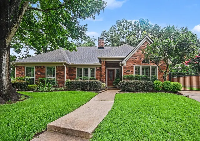 Homes for sale in Houston, TX | 15318 Brook Arbor Court, Houston, TX 77062 | MLS# 13408775