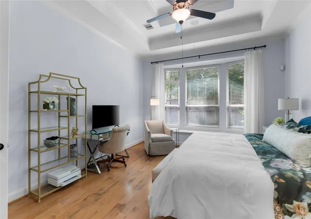 Photo 4 of Single family home for sale at 7 Brakendale Pl, The Woodlands, TX 77389 | MLS# 93691780 | Listing updated on 2026-09-05