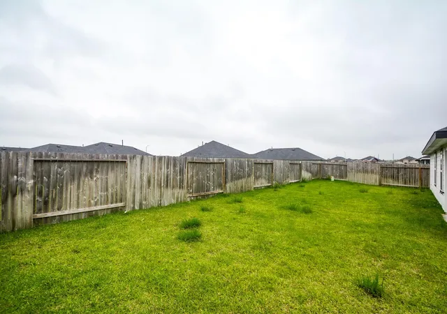 Photo 20 of Single family home for sale at 1111 Desert Willow Dr, Rosharon, TX 77583 | MLS# 82244168 | Listing updated on 2026-08-30