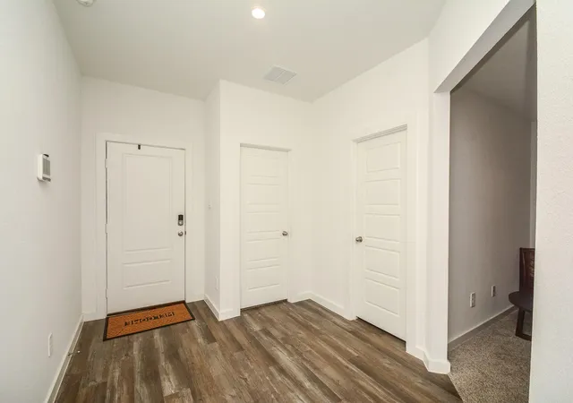 Photo 2 of Single family home for sale at 1111 Desert Willow Dr, Rosharon, TX 77583 | MLS# 82244168 | Listing updated on 2026-08-30