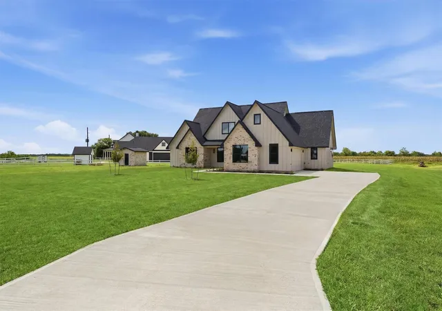 Homes for sale in Sealy, TX | 5024 Sophie Slansky Wy, Sealy, TX 77474 | MLS# 93577380