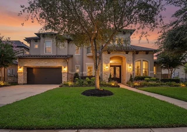 1st image of 1104 Hackberry Branch Ln, Friendswood, TX 77546 | MLS# 32631842