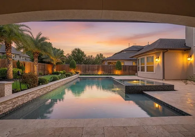 2nd image of 1104 Hackberry Branch Ln, Friendswood, TX 77546 | MLS# 32631842