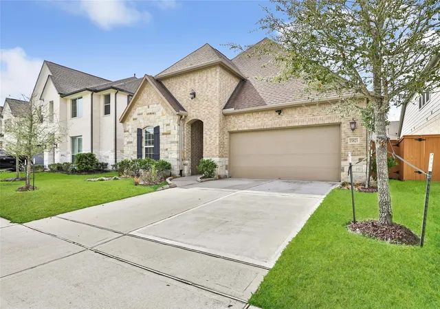 Photo 1 of Single family home for sale at 15823 Donham Green Ln, Humble, TX 77346 | MLS# 15444132 | Listing updated on 2026-10-03