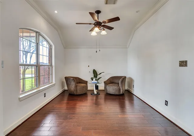Photo 3 of Sale Pending at 2109 Noblewood Ct, League City, TX 77573 | MLS# 47233990 | Listing updated on 2026-08-31