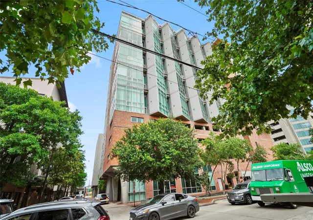44th image of 2000 Bagby St #7418, Houston, TX 77002 | MLS# 86877195