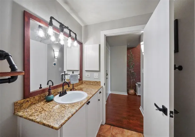 4th image of 2000 Bagby St, Houston, TX 77002