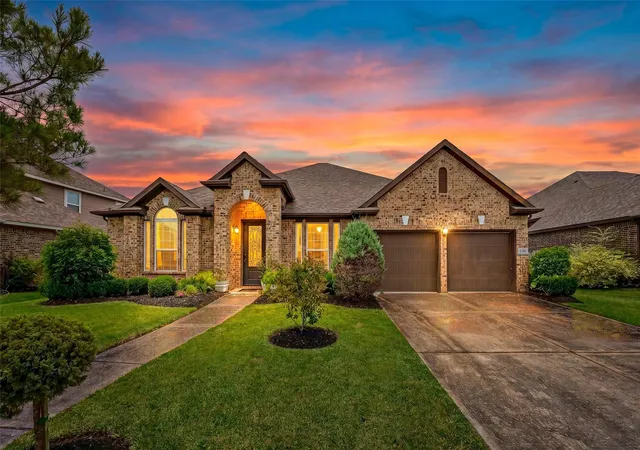 Photo 1 of Single family home for sale at 2316 Churchill Cvs Ln, Houston, TX 77089 | MLS# 26898482 | Listing updated on 2026-09-12