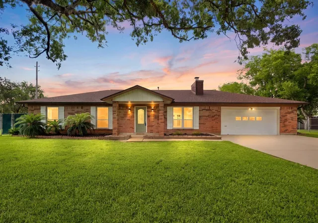 Homes for sale in Santa Fe, TX | 12211 3rd St, Santa Fe, TX 77510 | MLS# 79506532