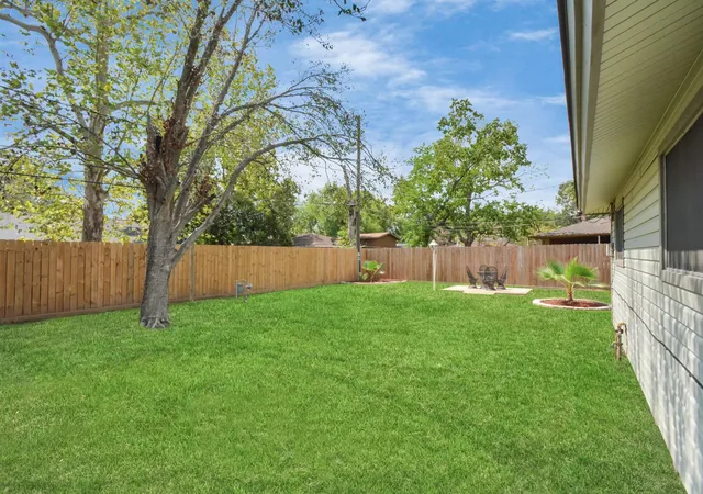 Photo 3 of Single family home for sale at 2706 Harvard St, Pasadena, TX 77502 | MLS# 28713388 | Listing updated on 2026-05-24
