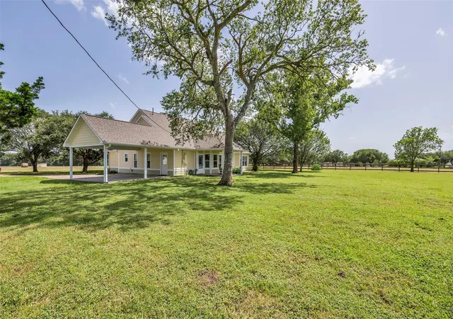 49th image of 1075 Harrisburg Rd, Brenham, TX 77833 | MLS# 2567190