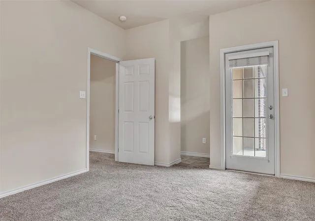 image of 327 Forest Dr, College Station, TX 77840 | MLS# 23445685